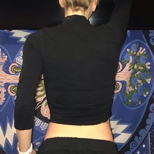 Forever 21 turtle neck crop top size M black